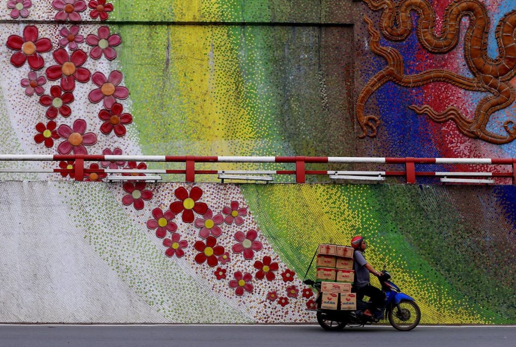 vietnam motorcycle hanoi city street art